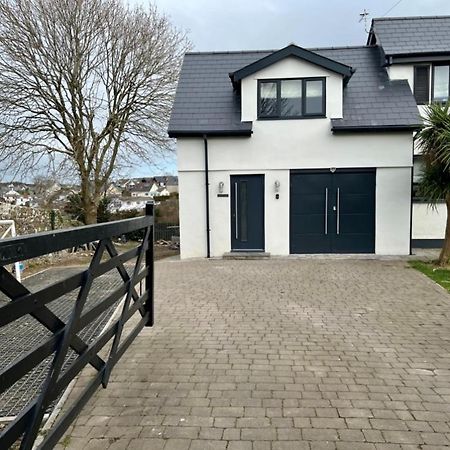 Orchard Lodge -Coastal Retreat, New Build, Village Views, Private Garden And Terrace Saint Brides Major Bagian luar foto