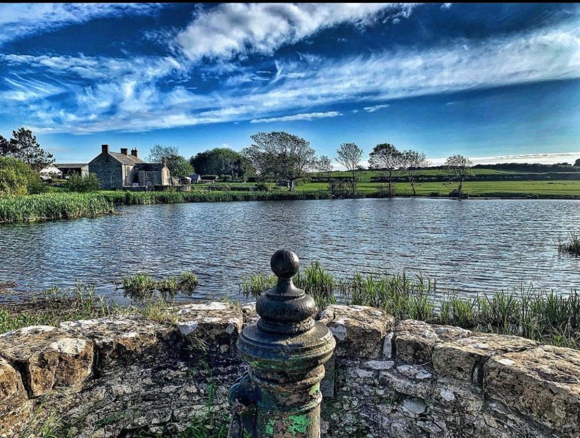 Orchard Lodge -Coastal Retreat, New Build, Village Views, Private Garden And Terrace Saint Brides Major Bagian luar foto