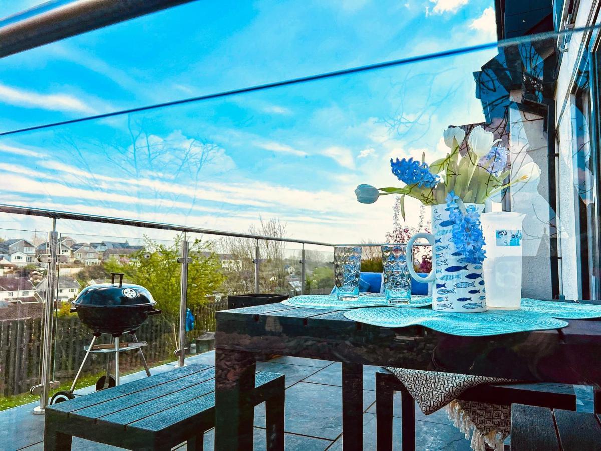 Orchard Lodge -Coastal Retreat, New Build, Village Views, Private Garden And Terrace Saint Brides Major Bagian luar foto