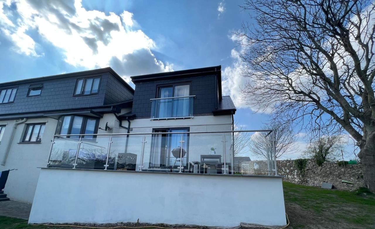 Orchard Lodge -Coastal Retreat, New Build, Village Views, Private Garden And Terrace Saint Brides Major Bagian luar foto